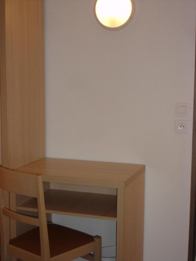 Budget Hotel Melun Sud - Dammarie Les Lys Oda fotoğraf